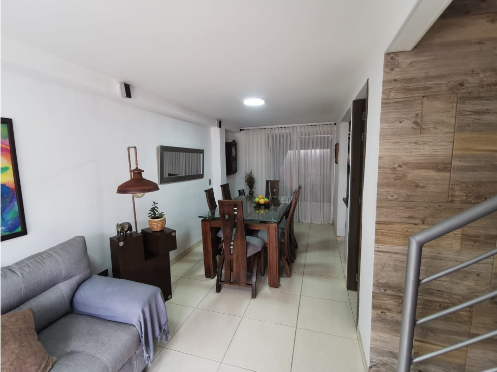 A LA VENTA CASA ESQUINERA SECTOR GALICIA. — foto 3