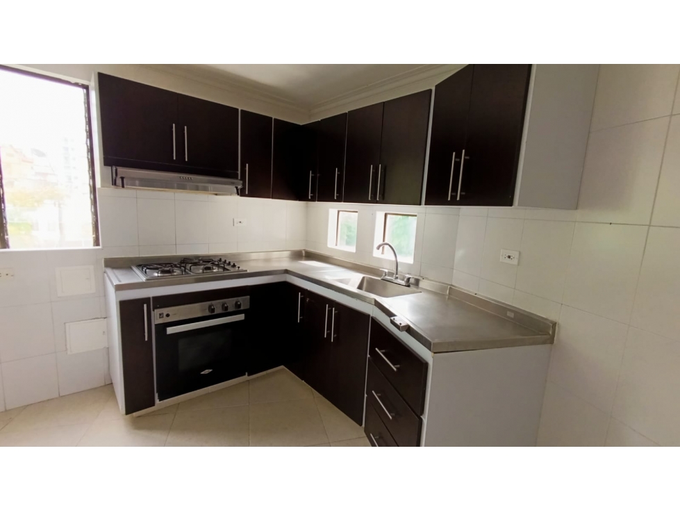 Apartamento en venta en el exclusivo sector de Pinares — foto 4
