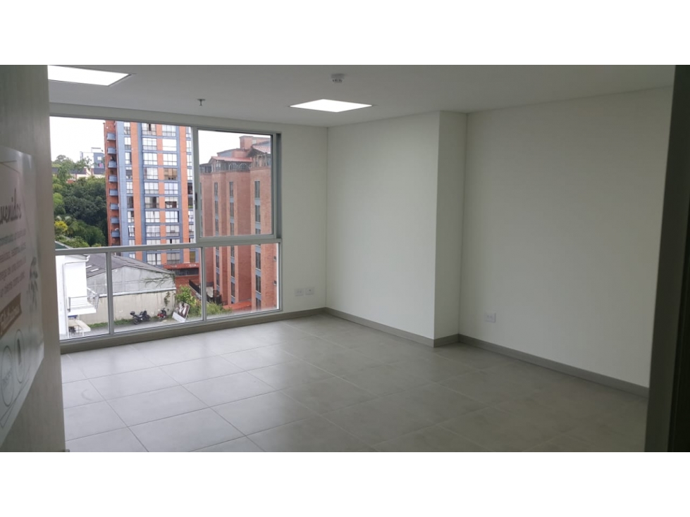Oficina en venta sector Alamos Pereira - 1