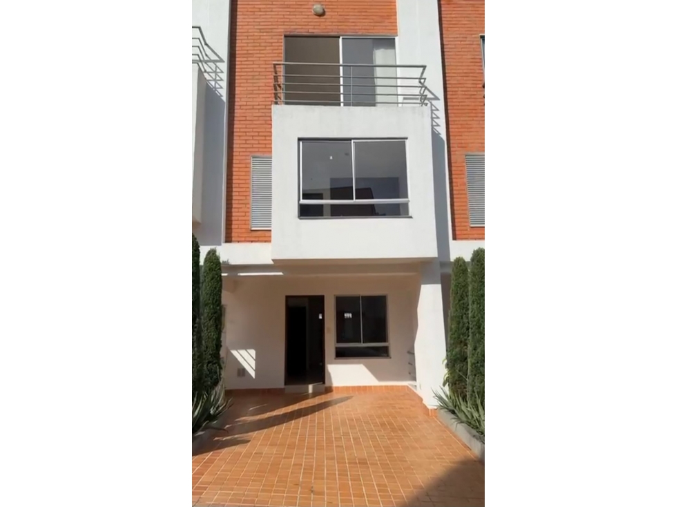 ¡Casa en venta en La Villa, Pereira!