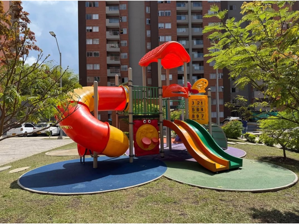 En Venta: Acogedor Apartamento en la Avenida Sur, Pereira — foto 2