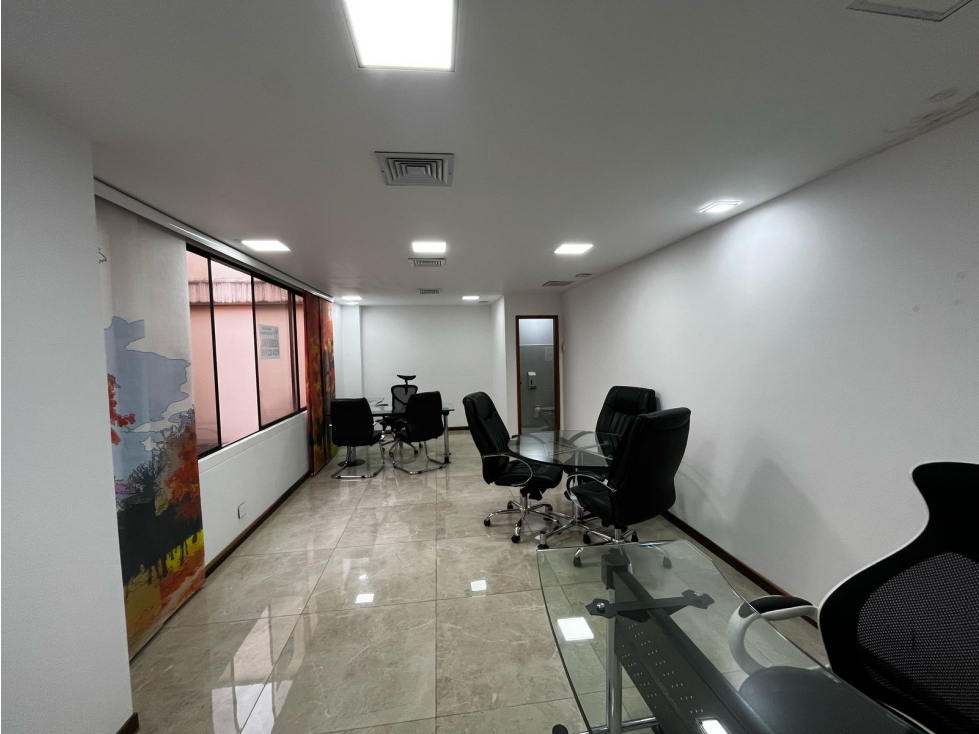 Oficina en venta en el centro de Pereira - 5