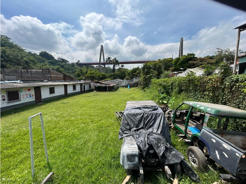 Venta de lote comercial entre el Centro y la Avenida del Río — foto 5