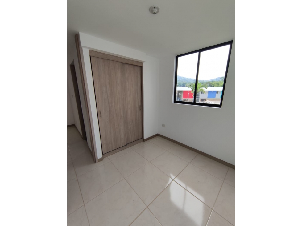 Casa esquinera en venta en conjunto cerrado sector Vía Rápida — foto 5