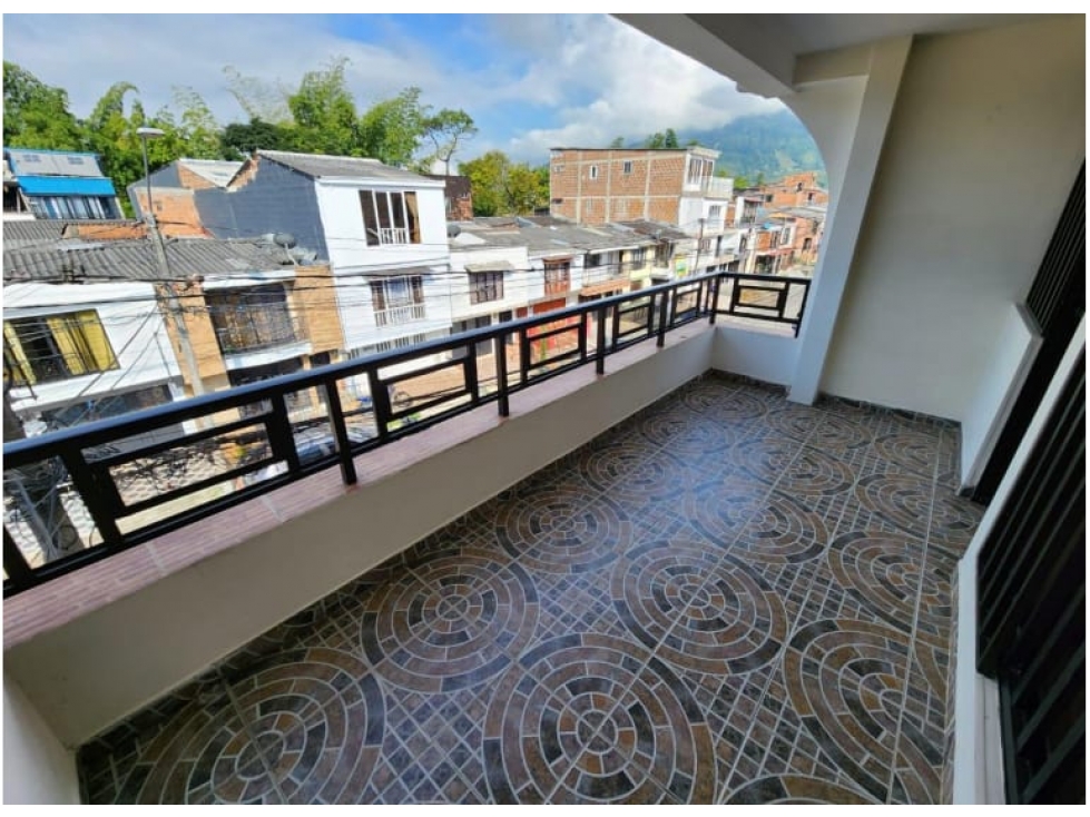 Casa Dúplex con Rentas Independientes en Venta - Campestre A - 1