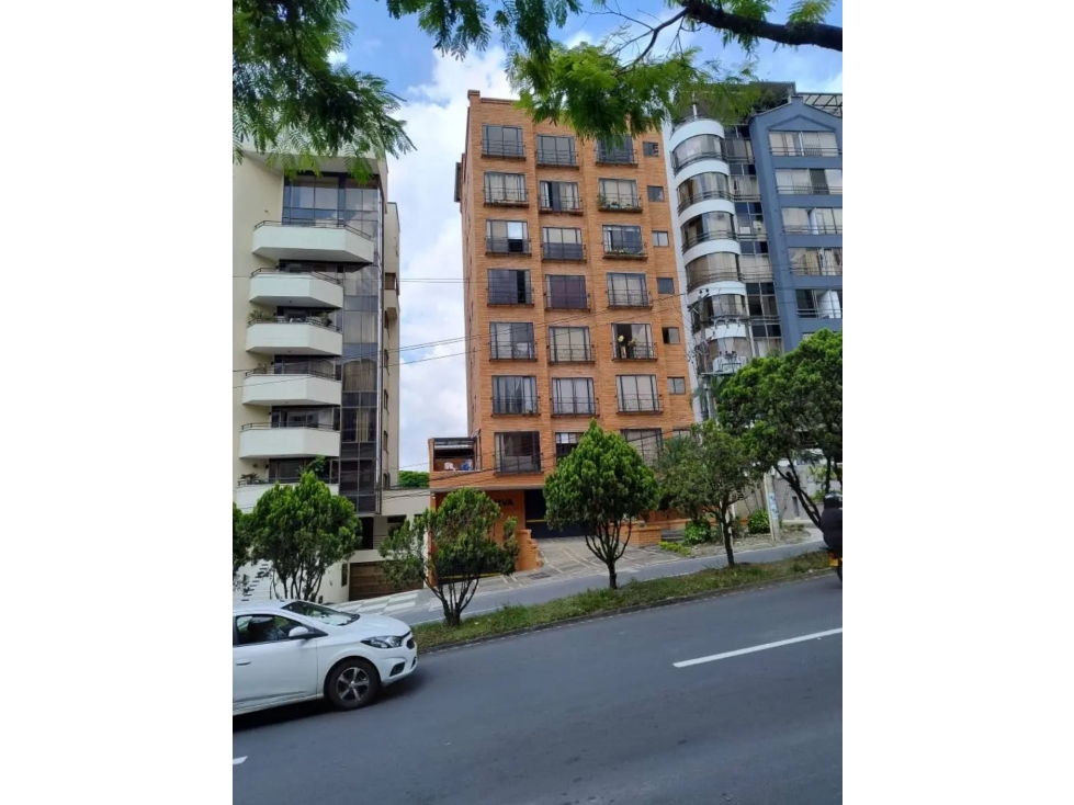 Oportunidad en Pinares - Apartamento en venta