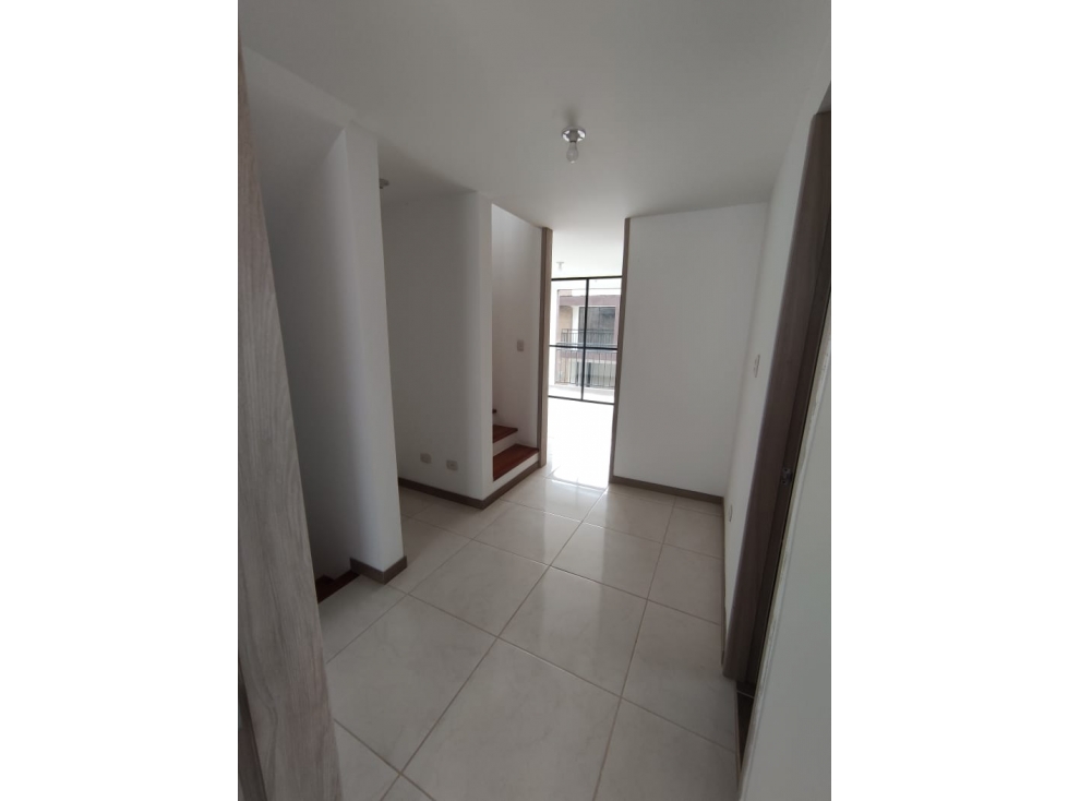Casa esquinera en venta en conjunto cerrado sector Vía Rápida — foto 6
