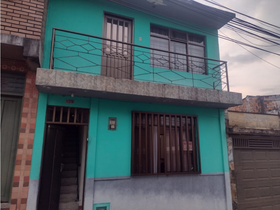 Venta de Amplia Casa Unifamiliar en el Centro de Pereira
