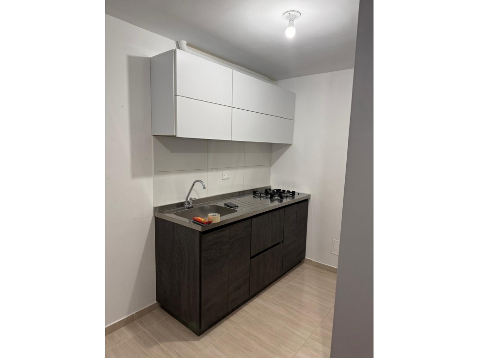 SE VENDE CONFORTABLE APARTAMENTO EN LA CONDINA
