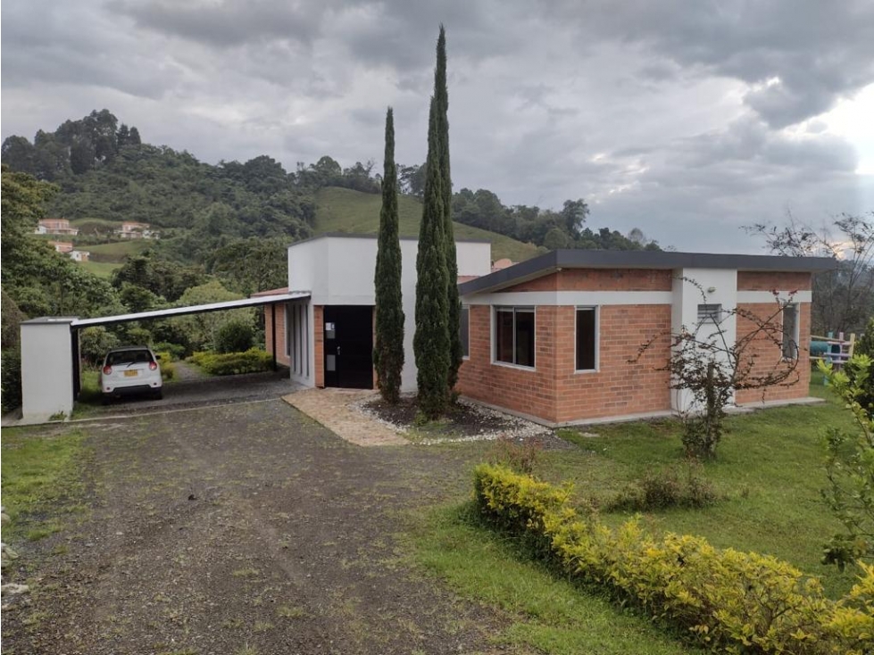 Hermosa casa campestre en Santa Rosa de Cabal - 1