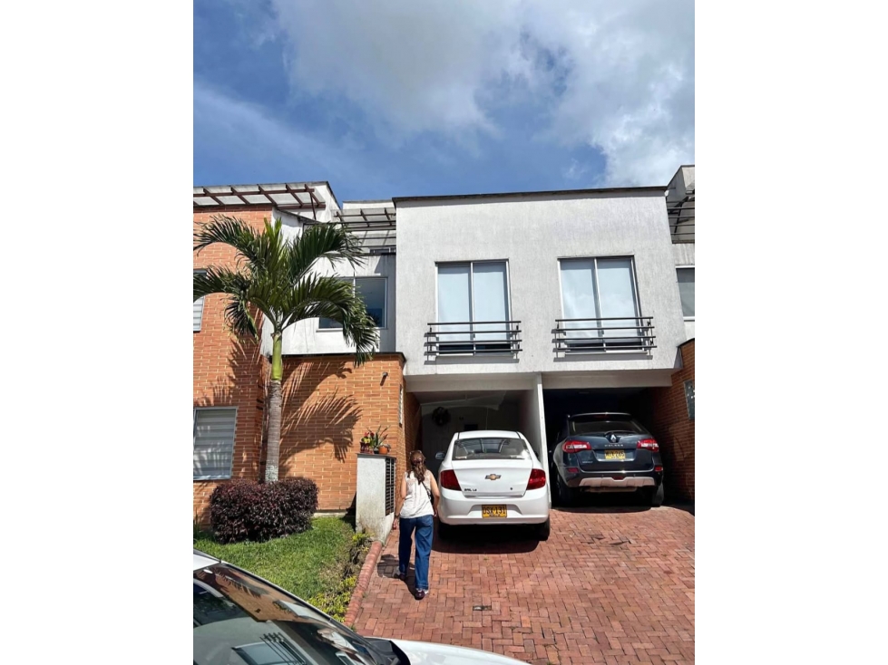 Espectacular casa en venta en La Villa Olímpica Pereira