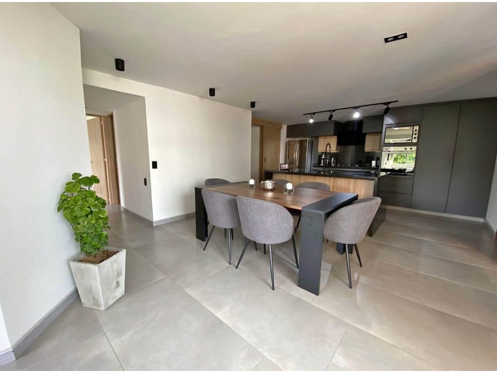 Exclusivo Apartamento en Los Alpes, Pereira