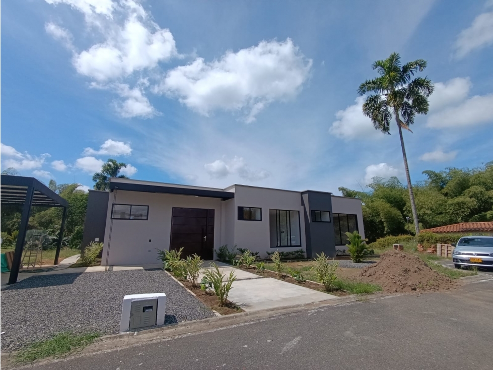 Casa de Lujo para Estrenar en Cerritos Vía La Virginia
