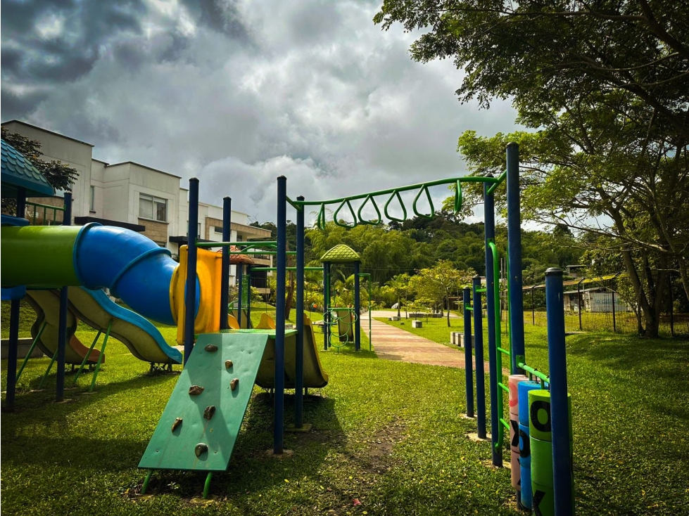 SE VENDE CASA EN PINARES ALTO PEREIRA EXCLUSIVIDAD Y ENTORNO CAMPESTRE — foto 3