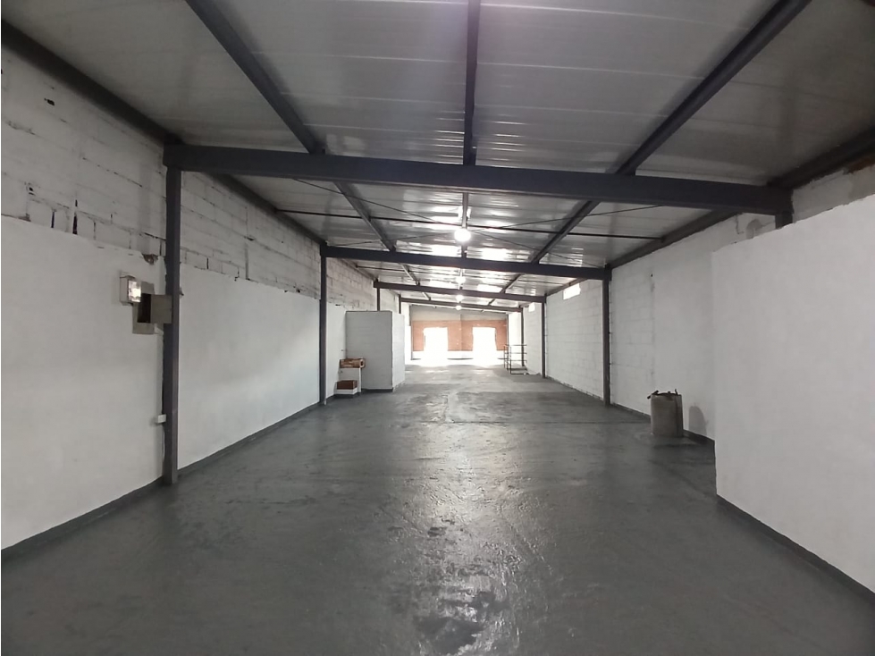Bodega para arriendo Cristo rey Guayabal Medellín — foto 2