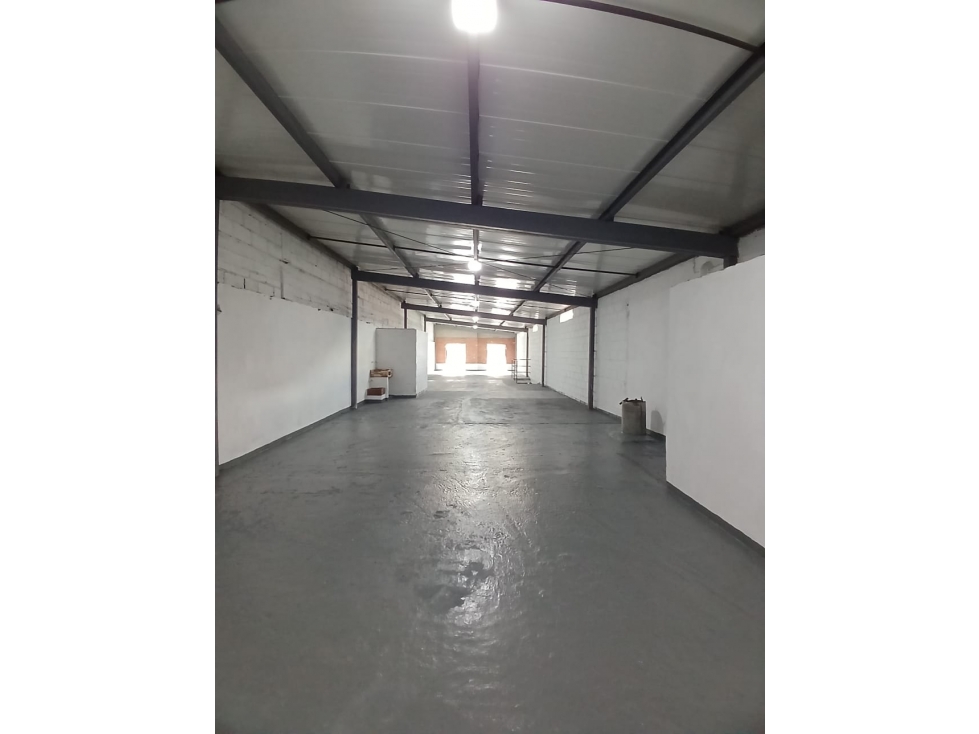 Bodega para arriendo Cristo rey Guayabal Medellín — foto 5
