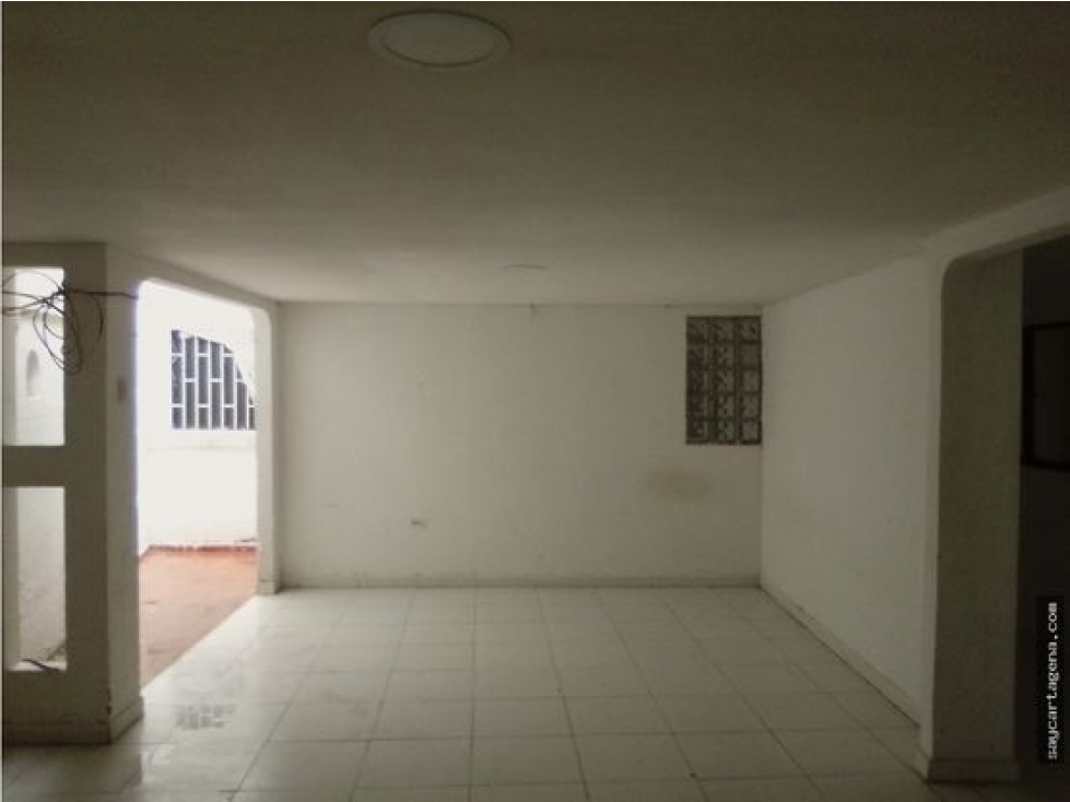 VENTA DE CASA LOTE - BARRIO LOS ALPES