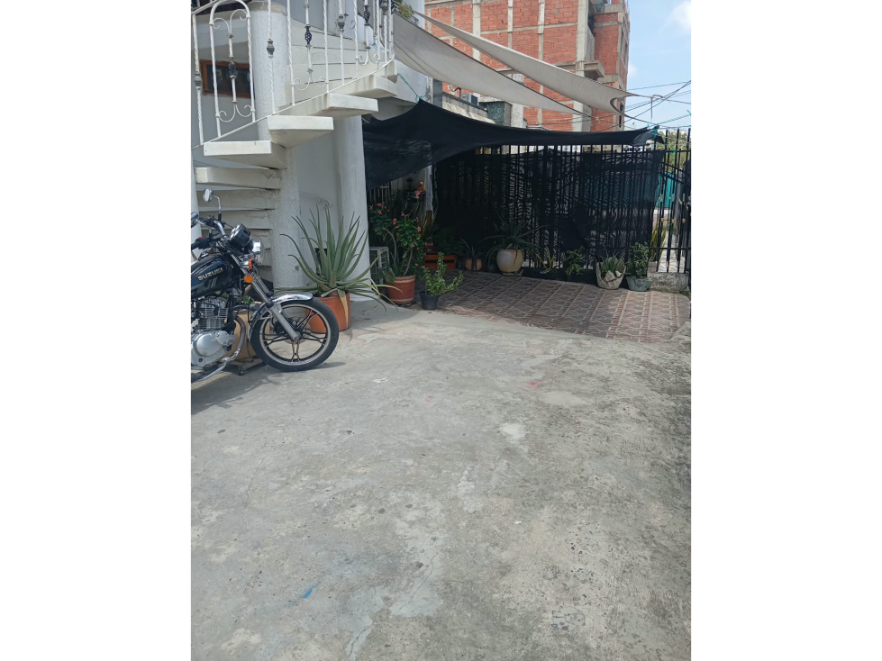 VENTA CASA + 2 APART EN SANTA LUCIA CARTAGENA DE INDIA — foto 3