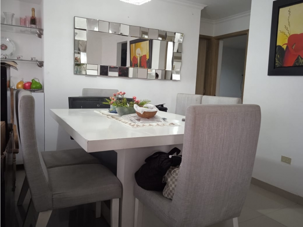 ARRIENDO APARTAMENTO AMOBLADO BARRIO CRESPO CARTAGENA