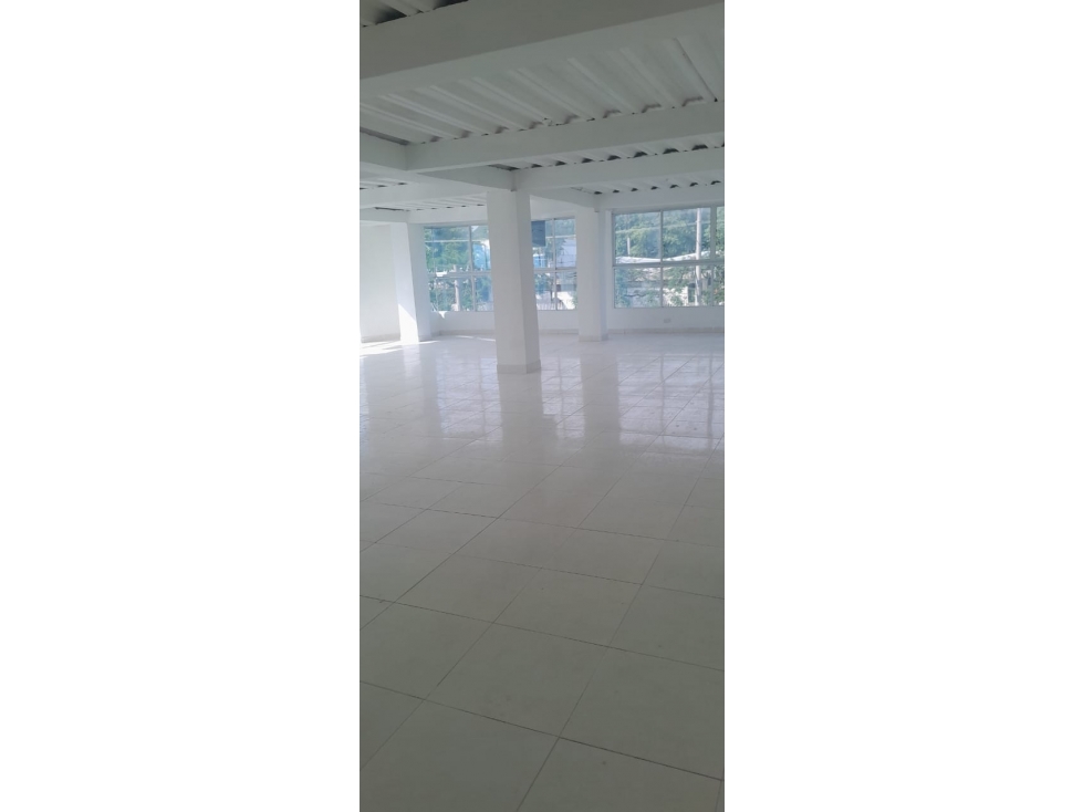 LOCAL- OFICINA EN ARRIENDO 4 VIENTOS cartagena - 3
