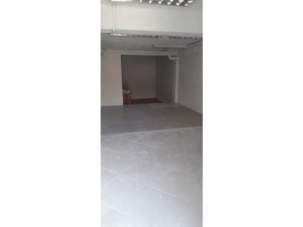 ARRIENDO LOCAL COMERCIAL 4 VIENTOS - 1