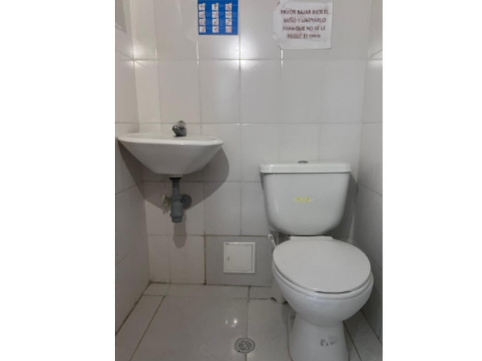 ARRIENDO BODEGA OFICINA BOSQUE CARTAGENA DE INDIAS — foto 4
