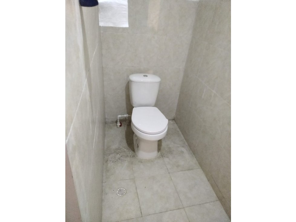 ARRIENDO DE LOCAL-CARTAGENA-AV CONSULADO - 4