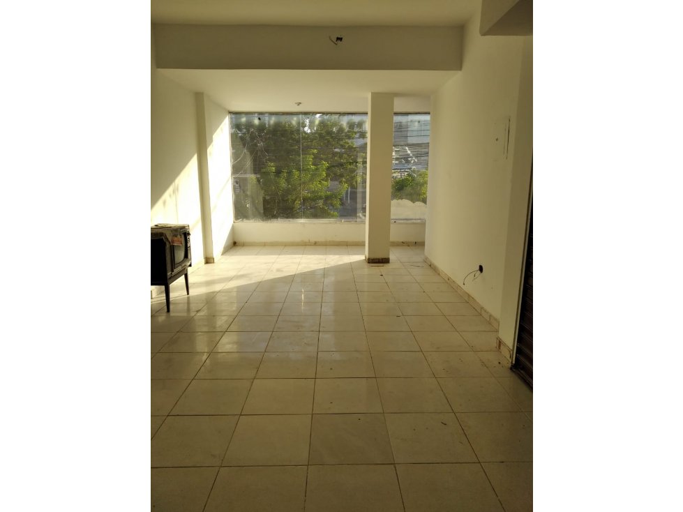 ARRIENDO OFICINA-BARRIO LOS ANGELES SECTOR LA CASTELLNA - 2