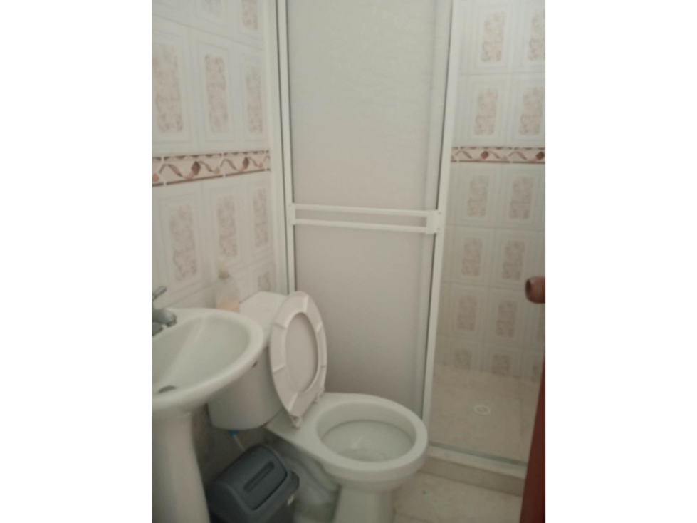 ARRIENDO HABITACION BARRIO DE MANGA CARTAGENA DE INDIA — foto 3