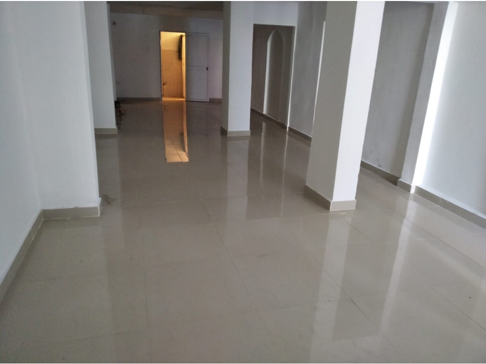 ARRIENDO DE LOCAL-CARTAGENA-AV CONSULADO - 1