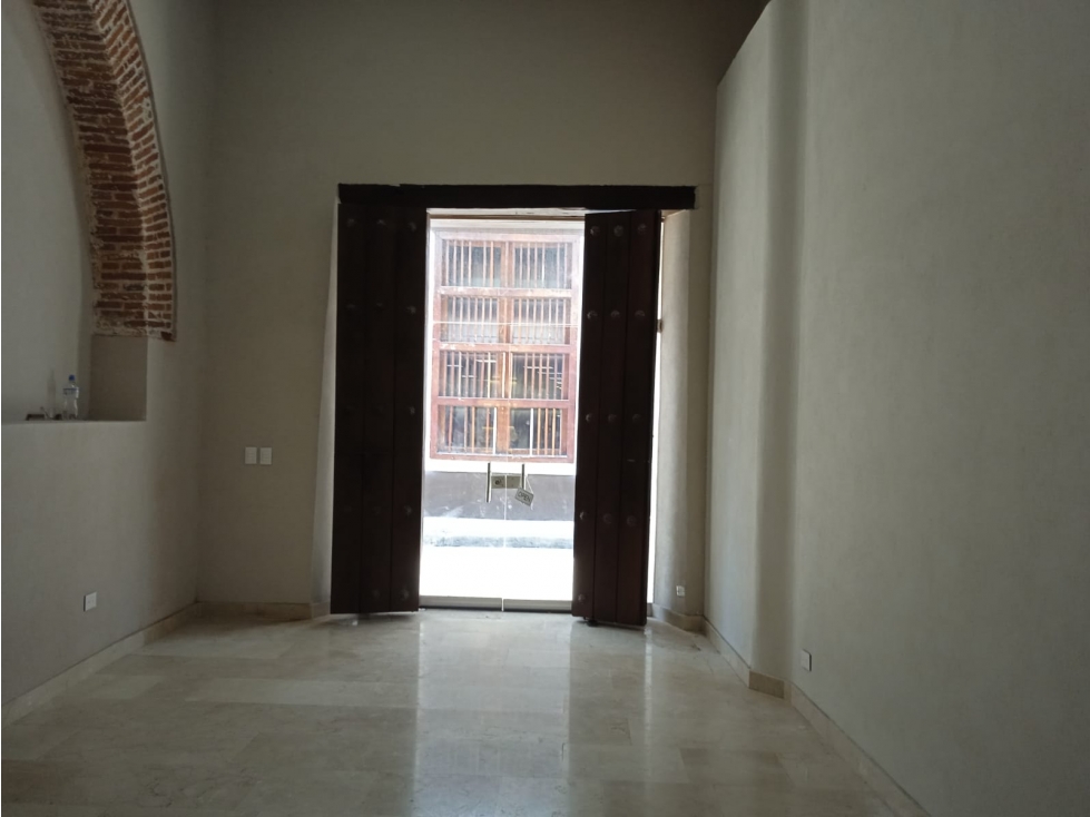 ARRIENDO LOCAL COMERCIAL- CENTRO HISTORICO