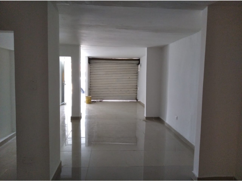 ARRIENDO DE LOCAL-CARTAGENA-AV CONSULADO - 3