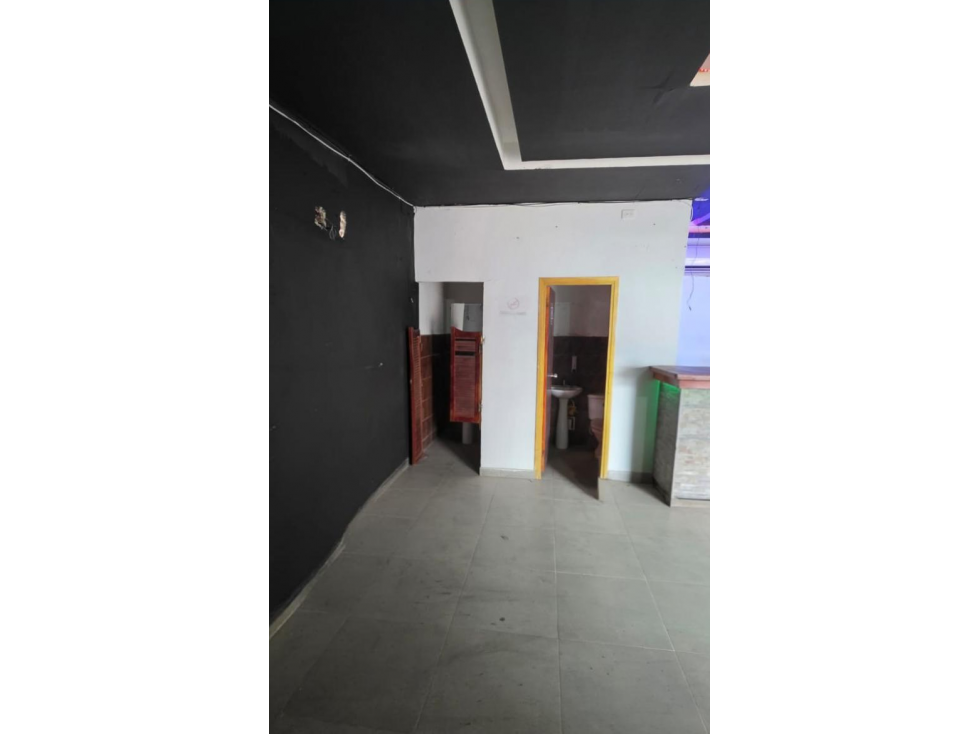 ARRIENDO LOCAL BARRIO LAS GAVIOTAS - 4