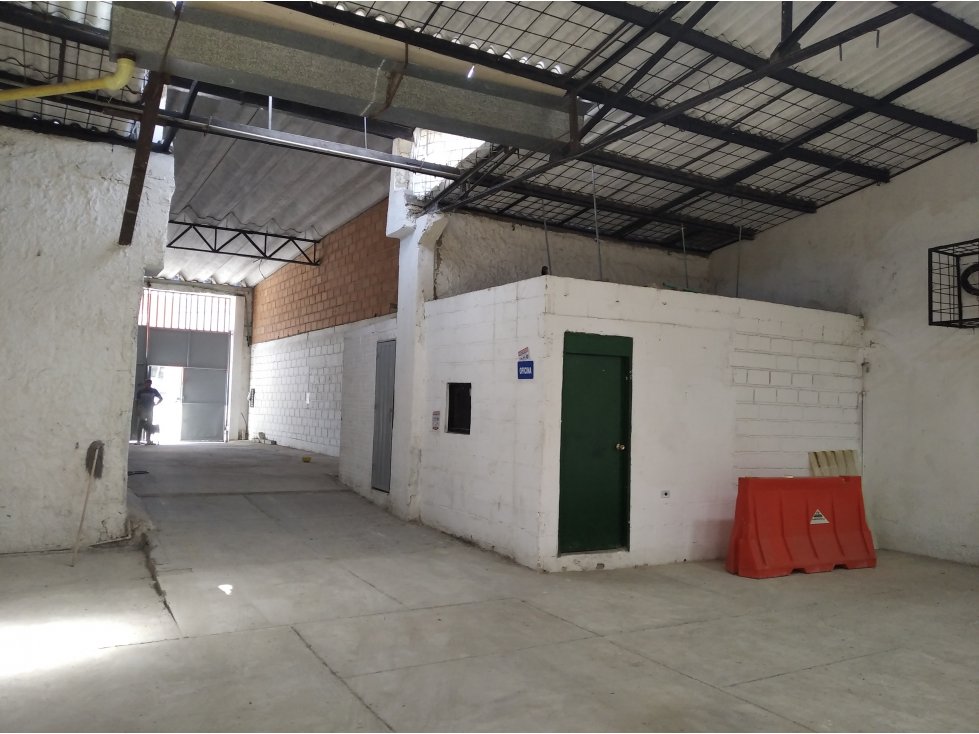 ARRIENDO DE BODEGA-CARTAGENA- EL BOSQUE - 4