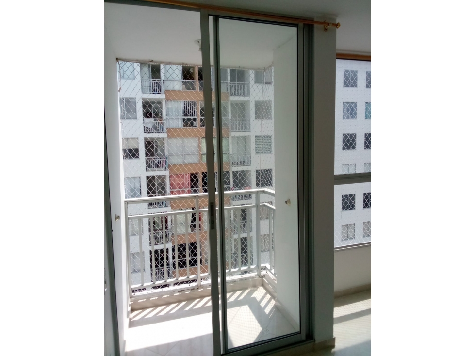 ARRIENDO APARTAMENTO EN CIUDAD JARDIN — foto 4