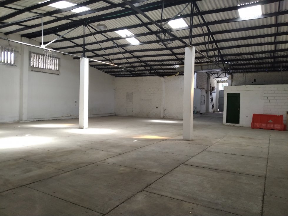 ARRIENDO DE BODEGA-CARTAGENA- EL BOSQUE - 3