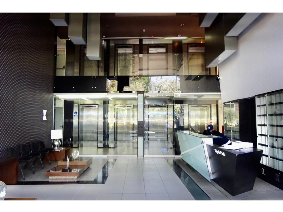 OFICINA CORPORATIVA EN ALQUILER O VENTA AV. SHYRIS - 2