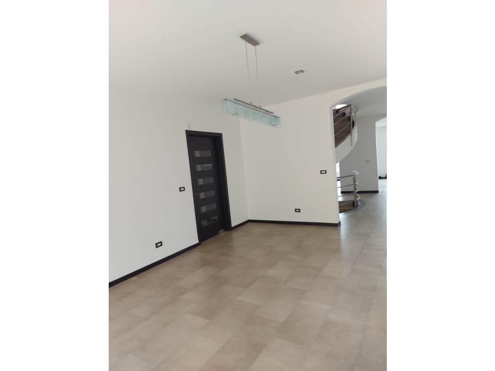 CASA DE LUJO EN ALQUILER CAMPO ALEGRE — foto 6