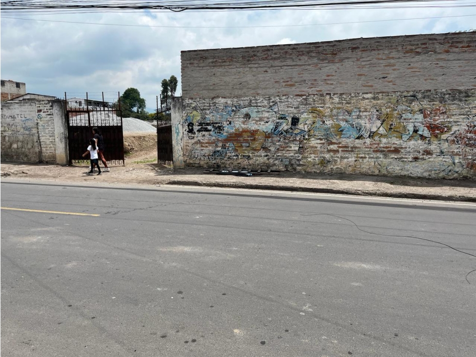 TERRENO DE VENTA EN PIFO A DOS CUADRAS DEL PARQUE CENTRAL - 2