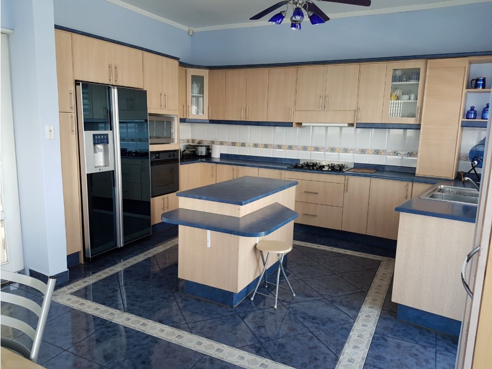 EN VENTA CASA CON TERRENO EN TANDA - 5