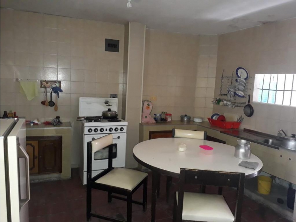 Se vende casa lote en Envigado, sector Primavera. - 4