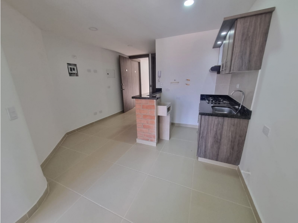 Se Arrienda Apartamento Con parqueadero Moto Simón Bolívar - 3