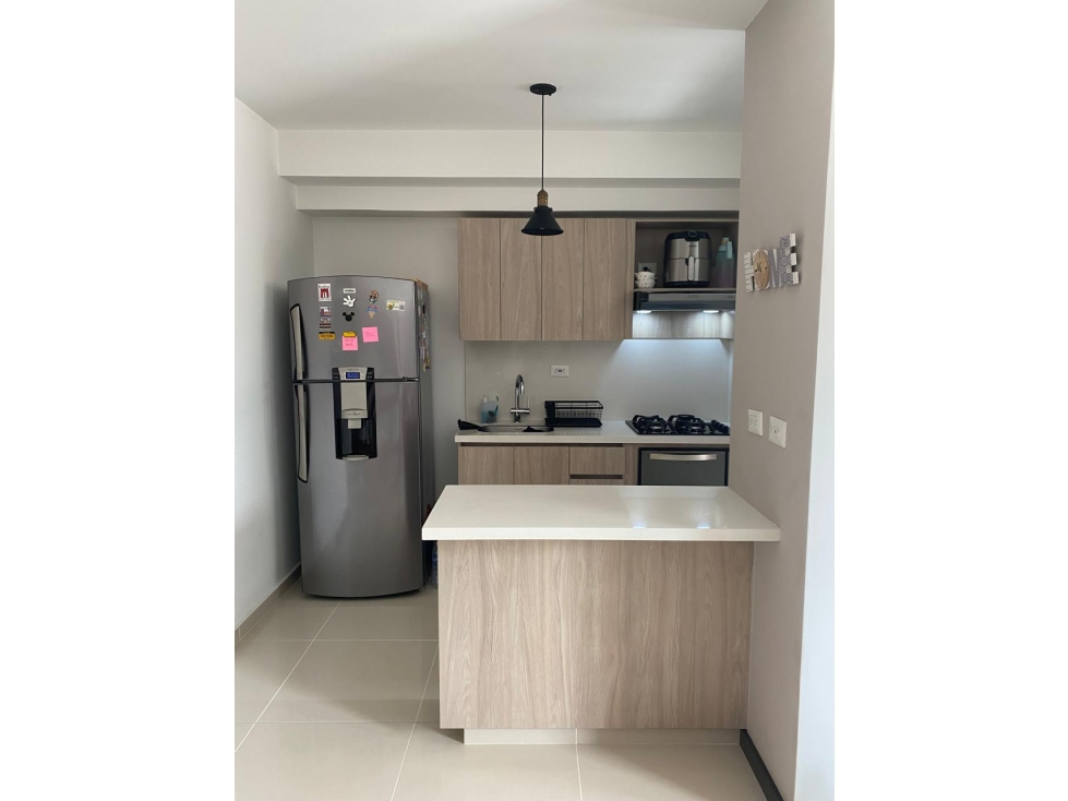 Vendo apartamento de 3 alcobas con parqueadero y cuarto útil en Niquia — foto 6