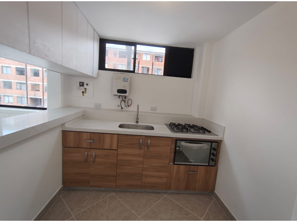 Se vende Apartaestudio Con Parqueadero, en San Diego — foto 4