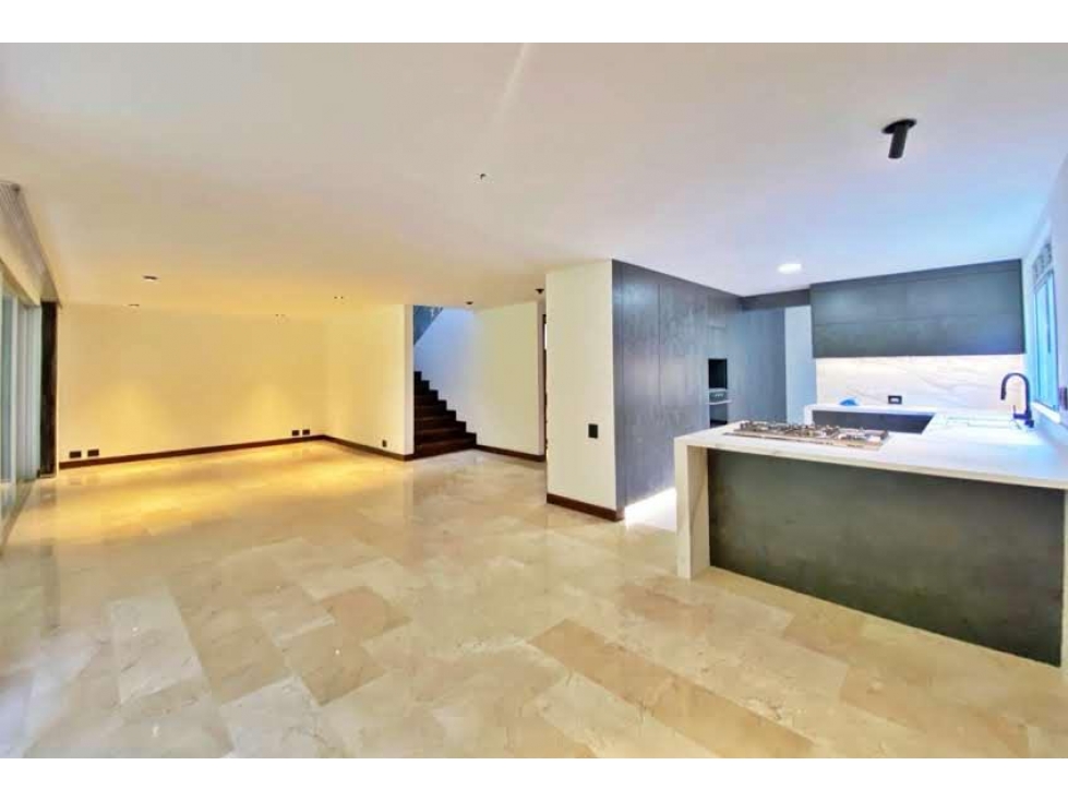 Casa en venta Envigado sector Zuñiga - 3