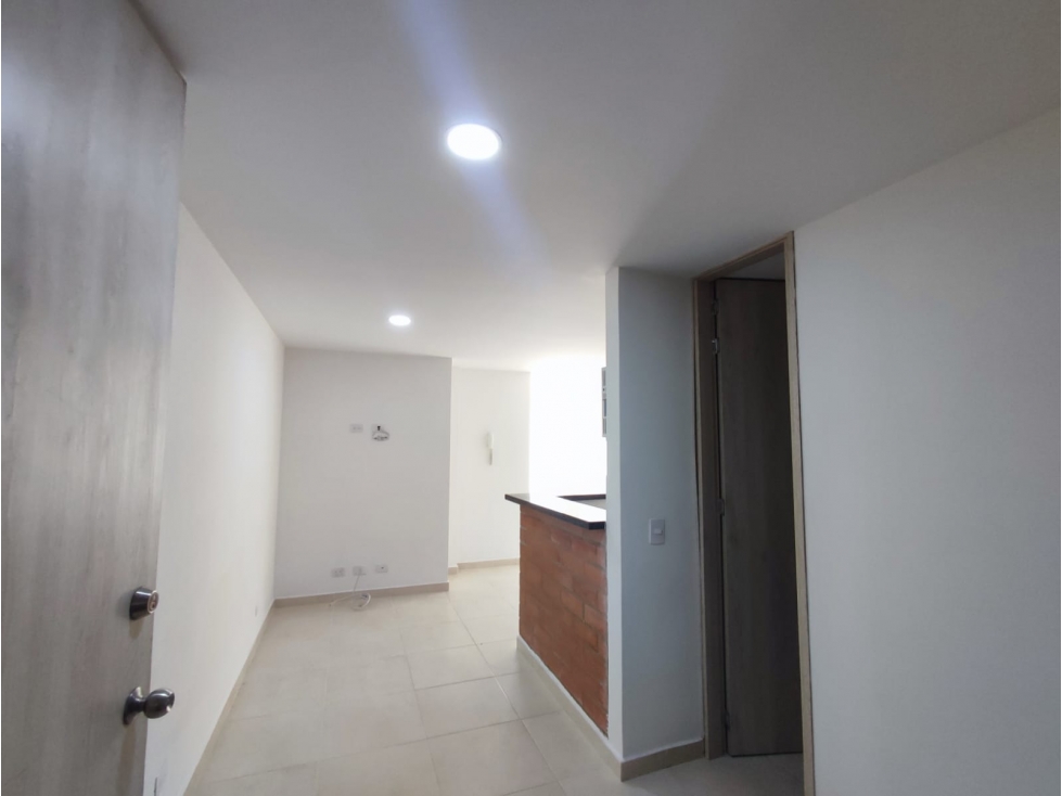 Se Arrienda Apartamento con Parqueadero de moto en La América - 2