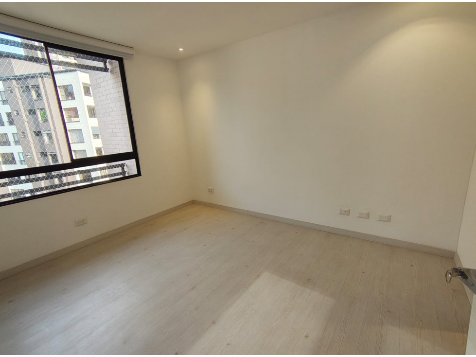 Se Arrienda Espectacular Apartamento de Lujo en Castropol — foto 3
