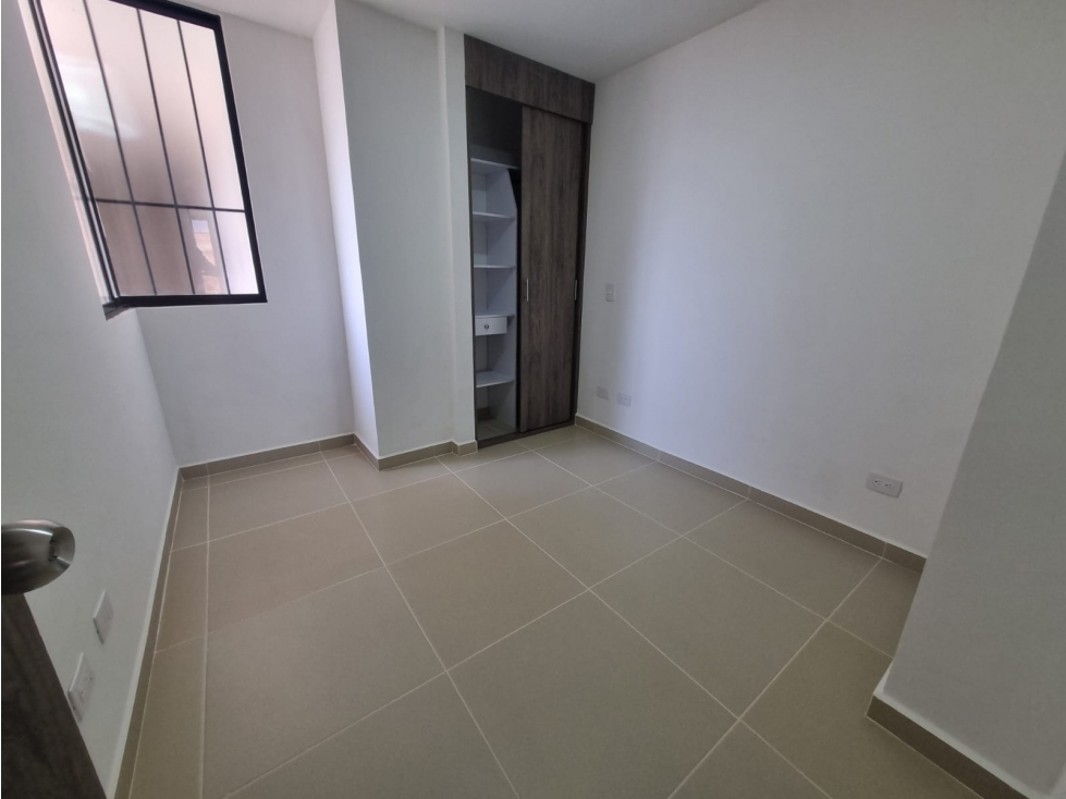 Se Arrienda Apartamento Con parqueadero Moto Simón Bolívar - 6