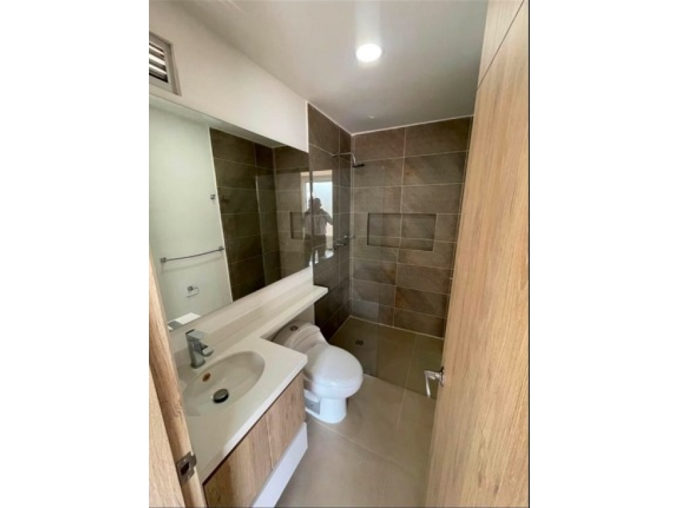 Se Arrienda Apartaestudio tipo loft  en Calasanz. — foto 6