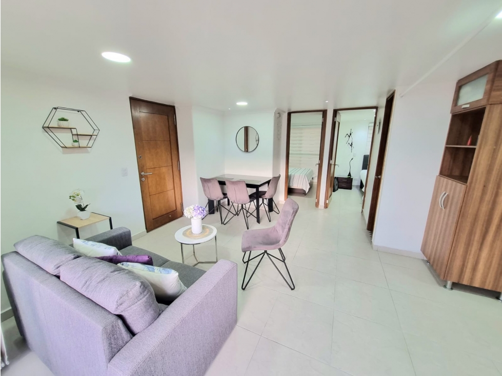 Arriendo apartamento amoblado de 2 alcobas en Laureles. — foto 3